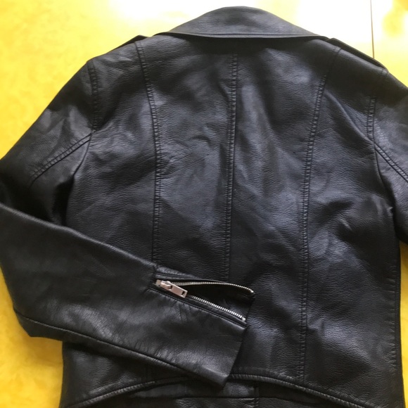 Romeo & Juliet leather jacket - Picture 4 of 5